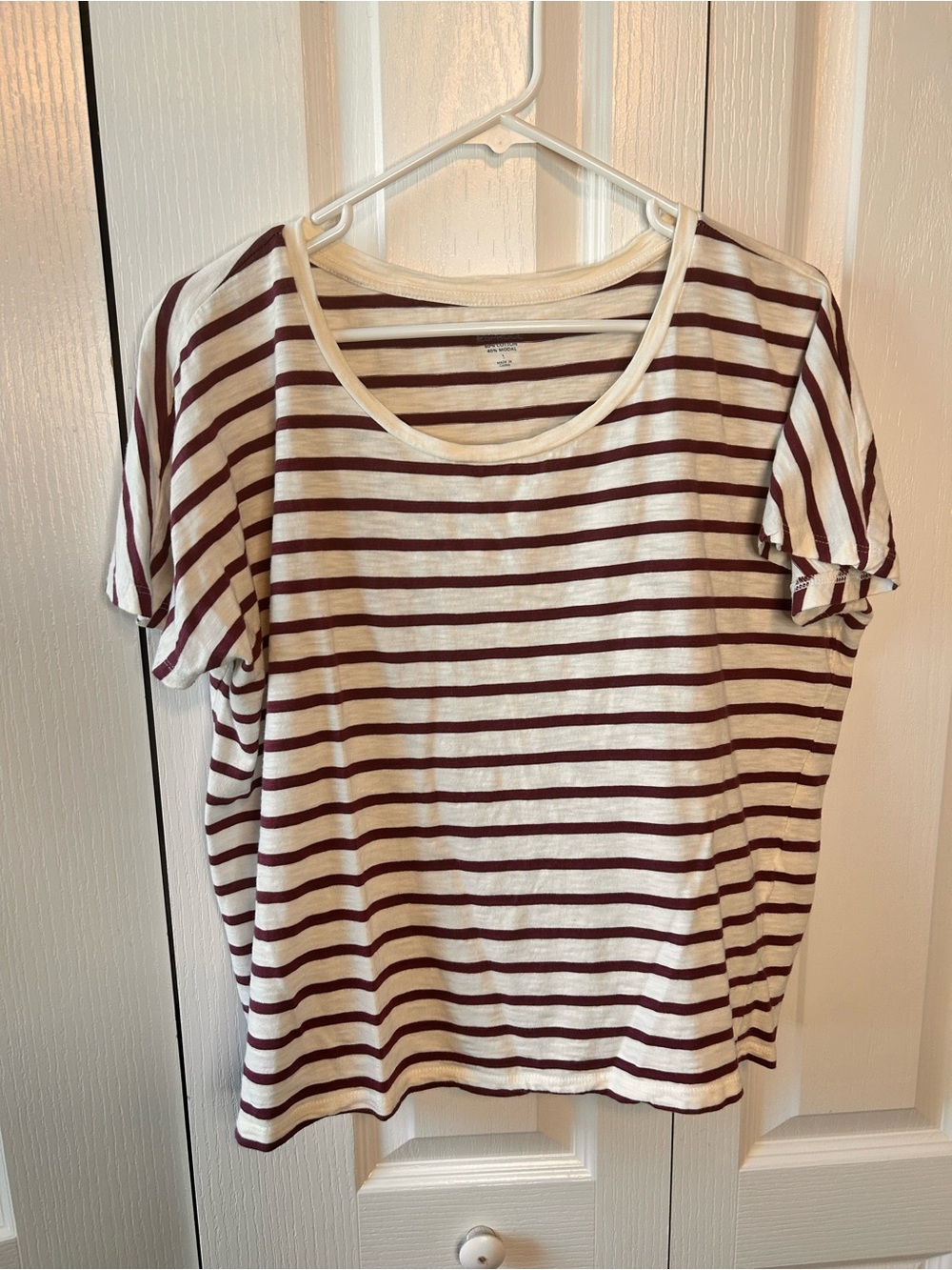 Market & Spruce Women’s Large Striped Scoop Neck Tee Maroon & Cream Modal Basic